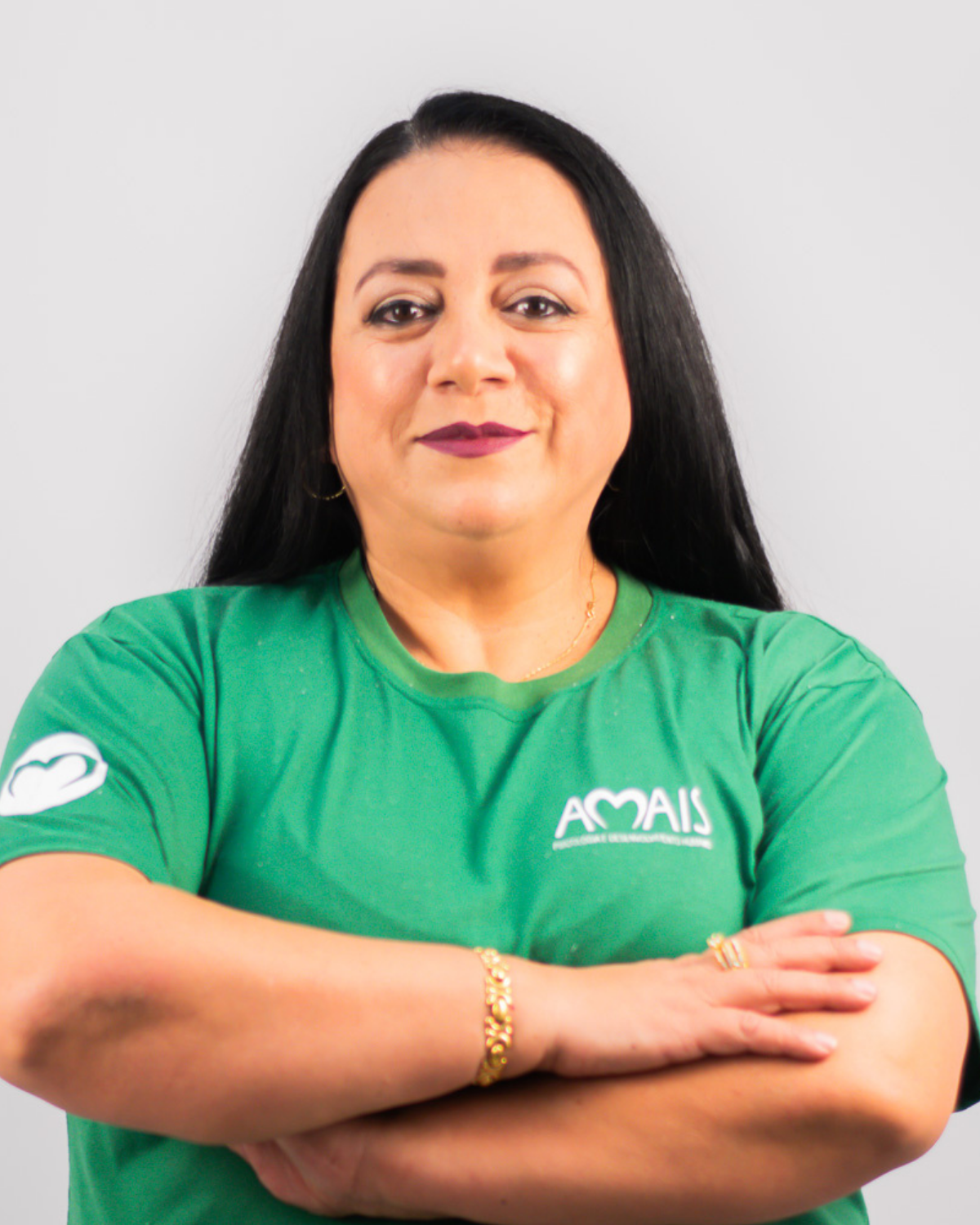 Nívia Flores